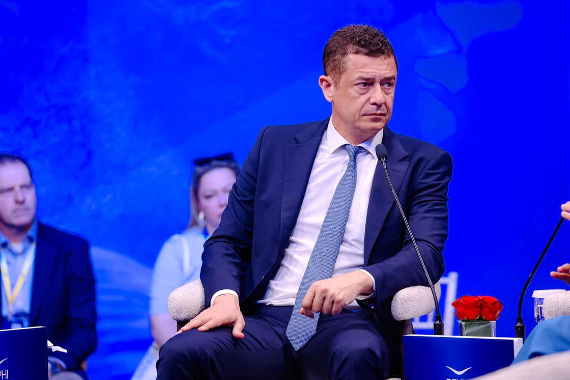 2-Apr-25-2026-10-06-26-5741-AM