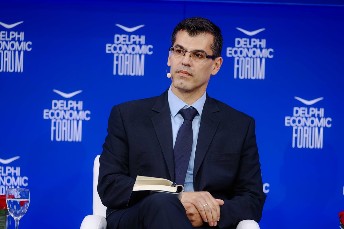 4-Apr-24-2026-04-10-14-8355-PM